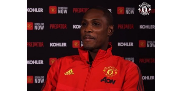 Manchester United dá camisa Ighalo No. 25